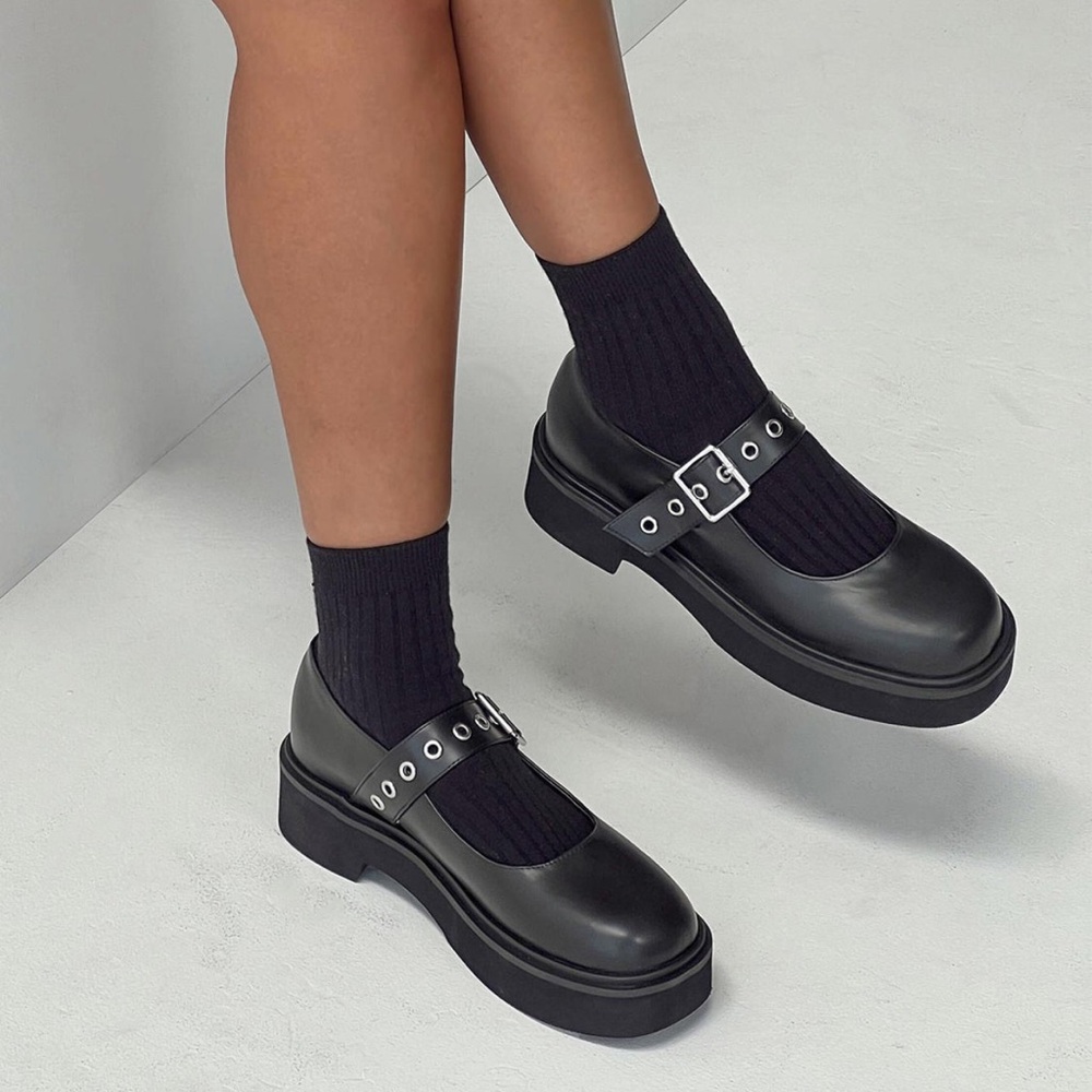 Raddix Flats Black | Mary Jane Flats